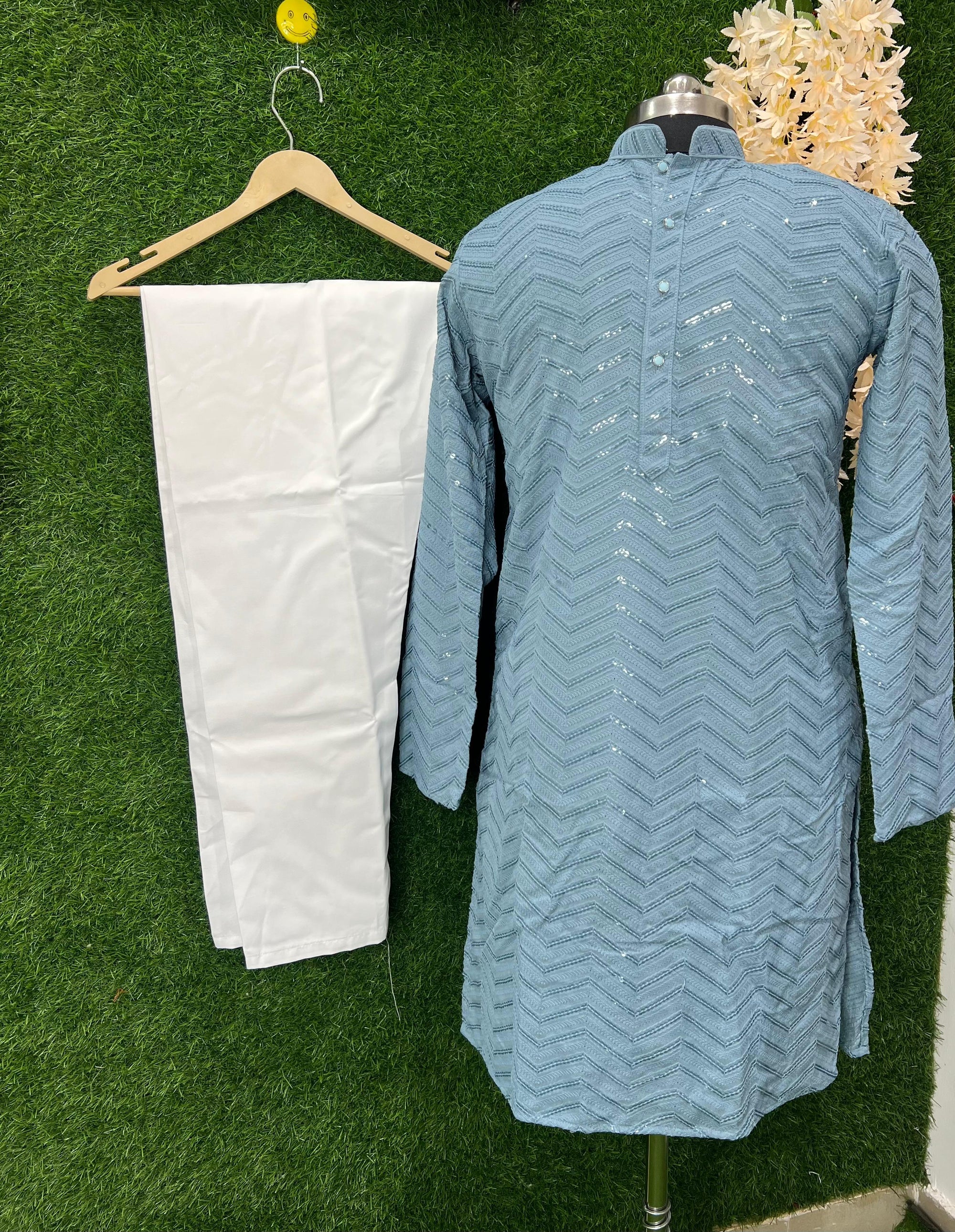 Feel effortlessly elegant in our luxurious Chikankari Kurta Set. With its fine threadwork and soft sequin accents, this piece strikes the perfect balance between cultural heritage and contemporary charm.