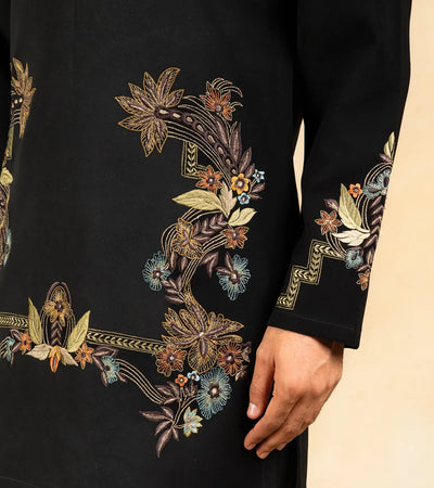 Kapil Sharma Inspired Signature Look – Embroidered Kurta Set with Wide-Leg Trousers