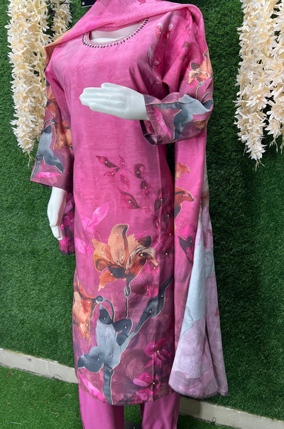 Graceful Viscose Muslin Silk Suit Set with Floral Print – Elegant & Lightweight Style