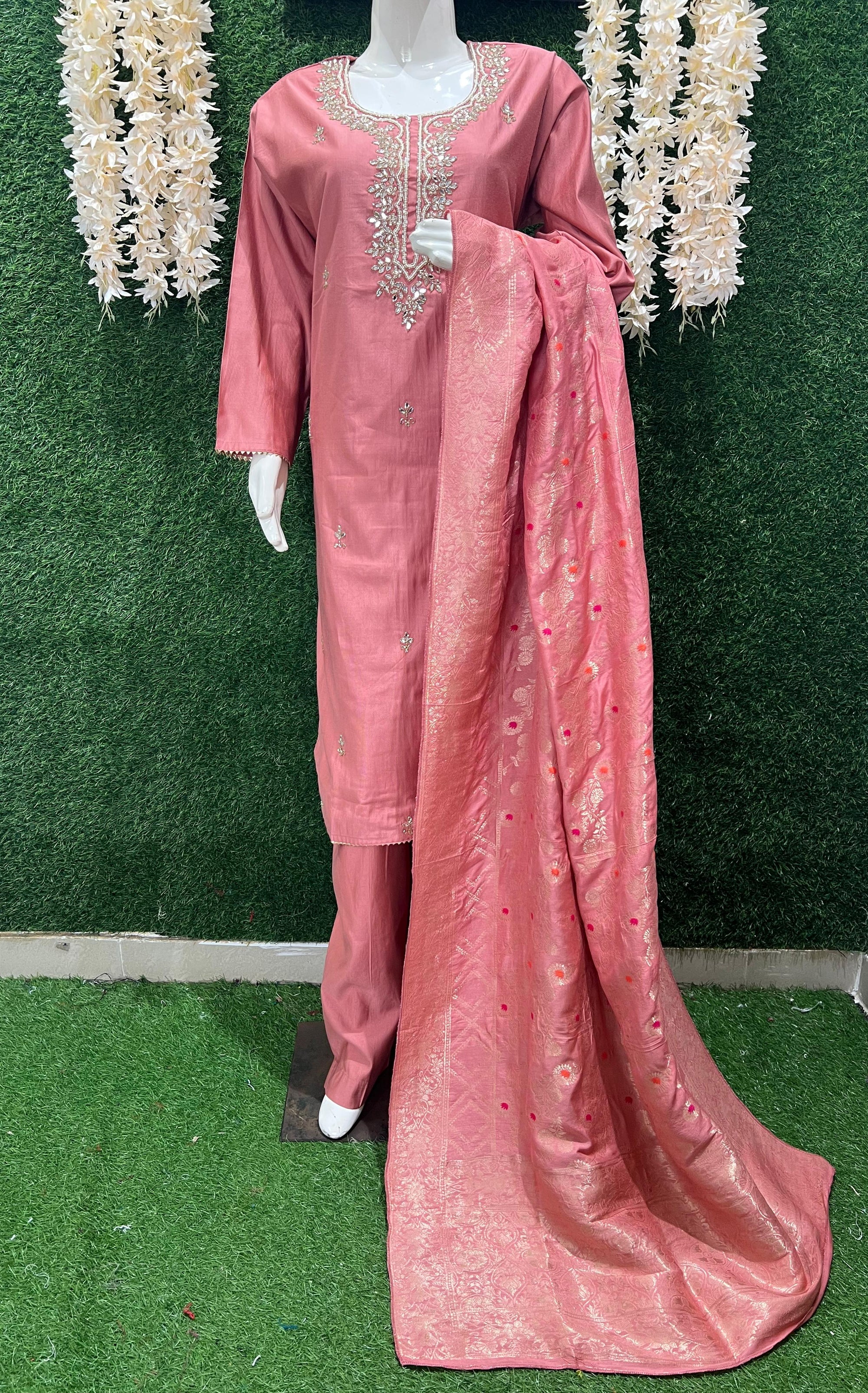 Elegant Embroidered Kurta with Pant & Dupatta Set – Festive & Casual Wear