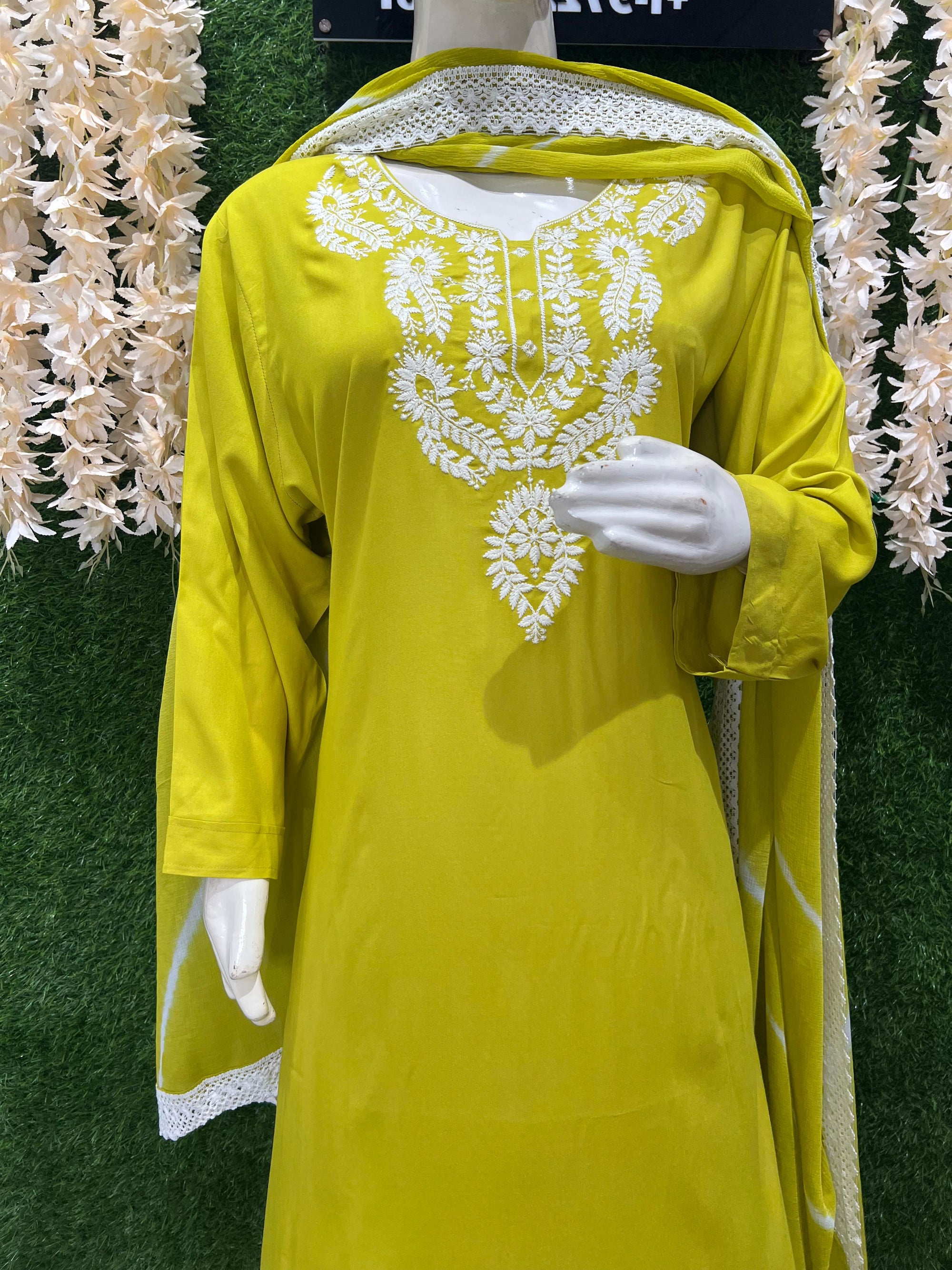 Stylish Embroidered Kurta with Pant & Dupatta Set – Elegant Ethnic Wear