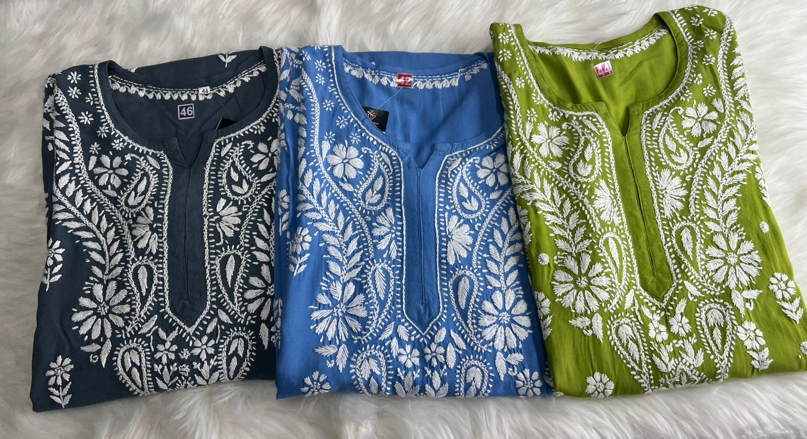 Lucknowi Chikankari Reyon Kurti