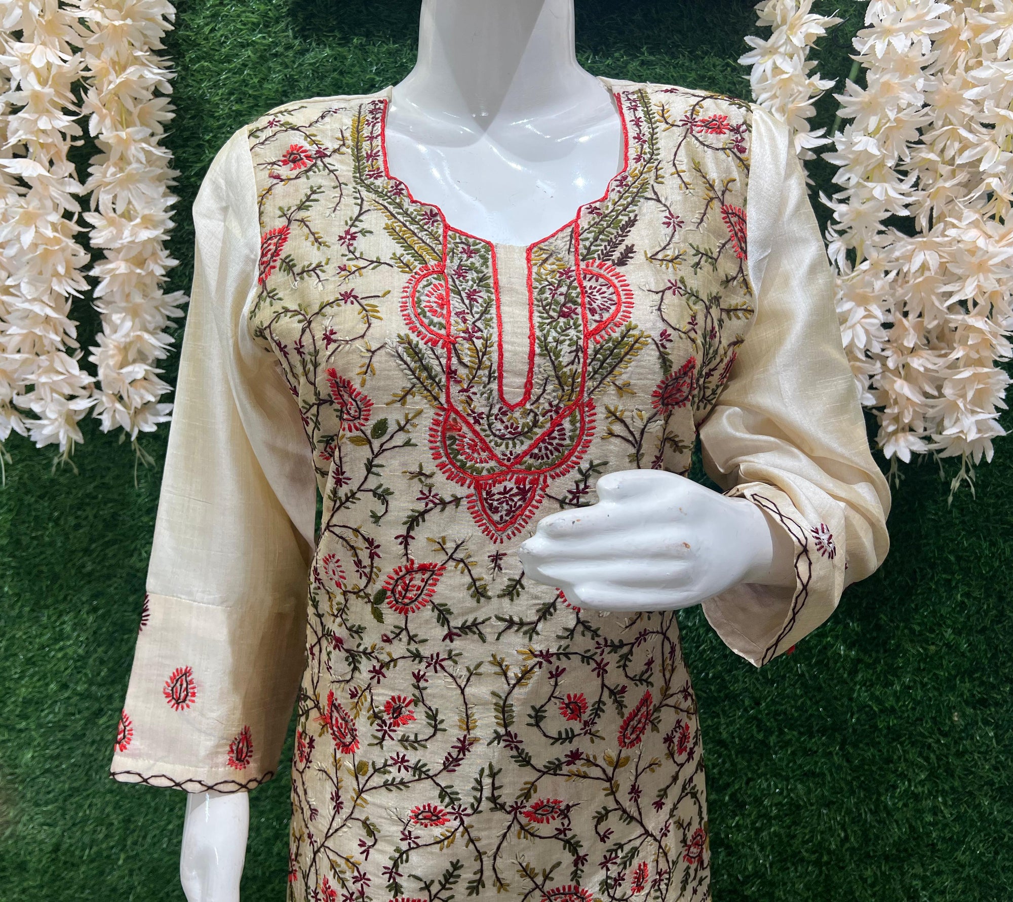 Elegant Kashmiri Embroidered Suit with Dupatta