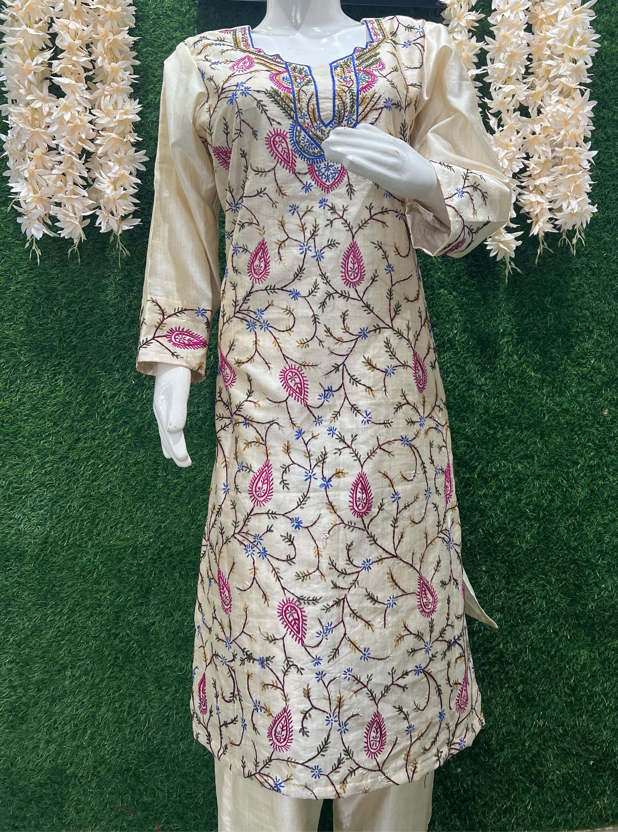 Elegant Kashmiri Embroidered Suit with Dupatta
