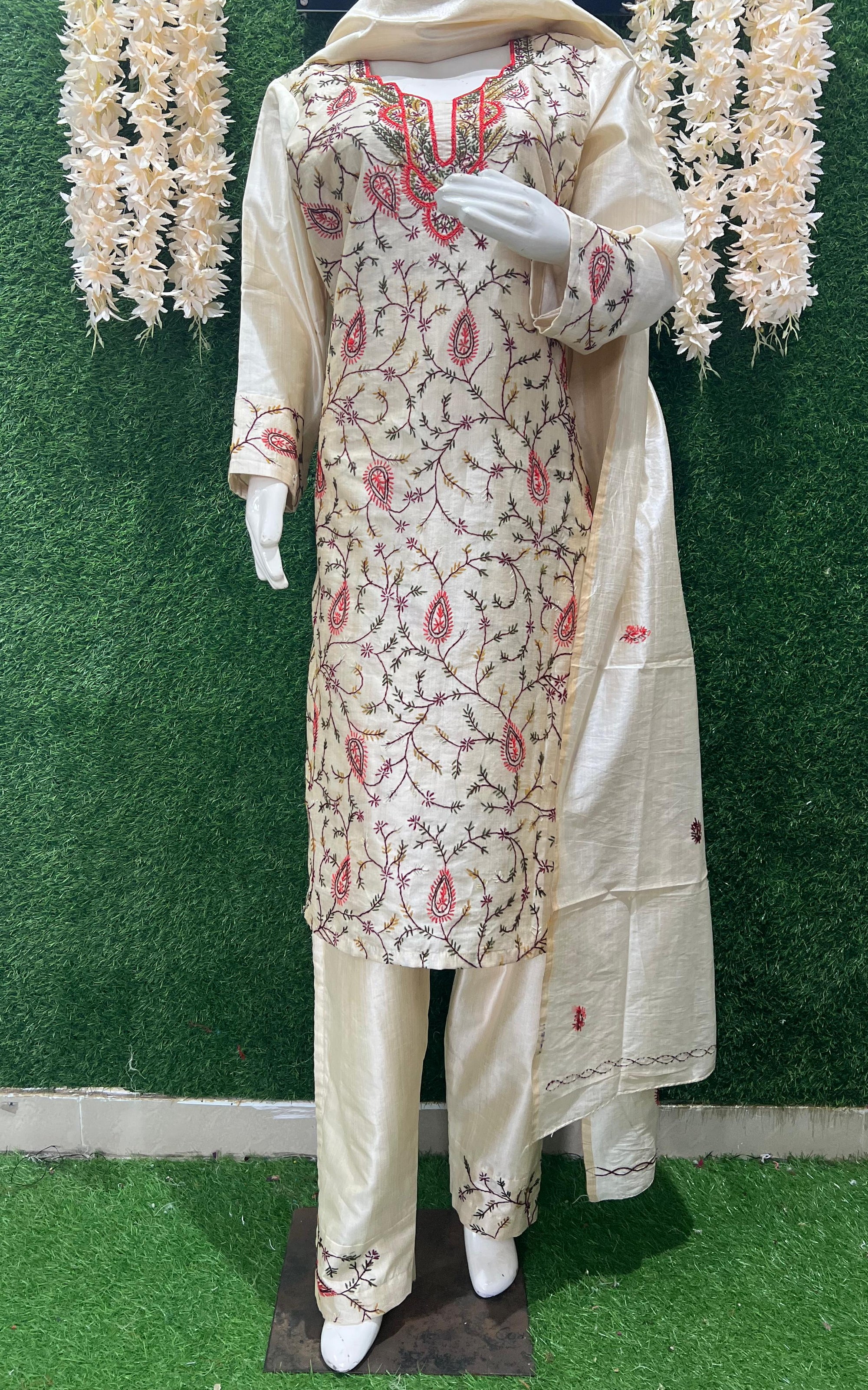 Elegant Kashmiri Embroidered Suit with Dupatta