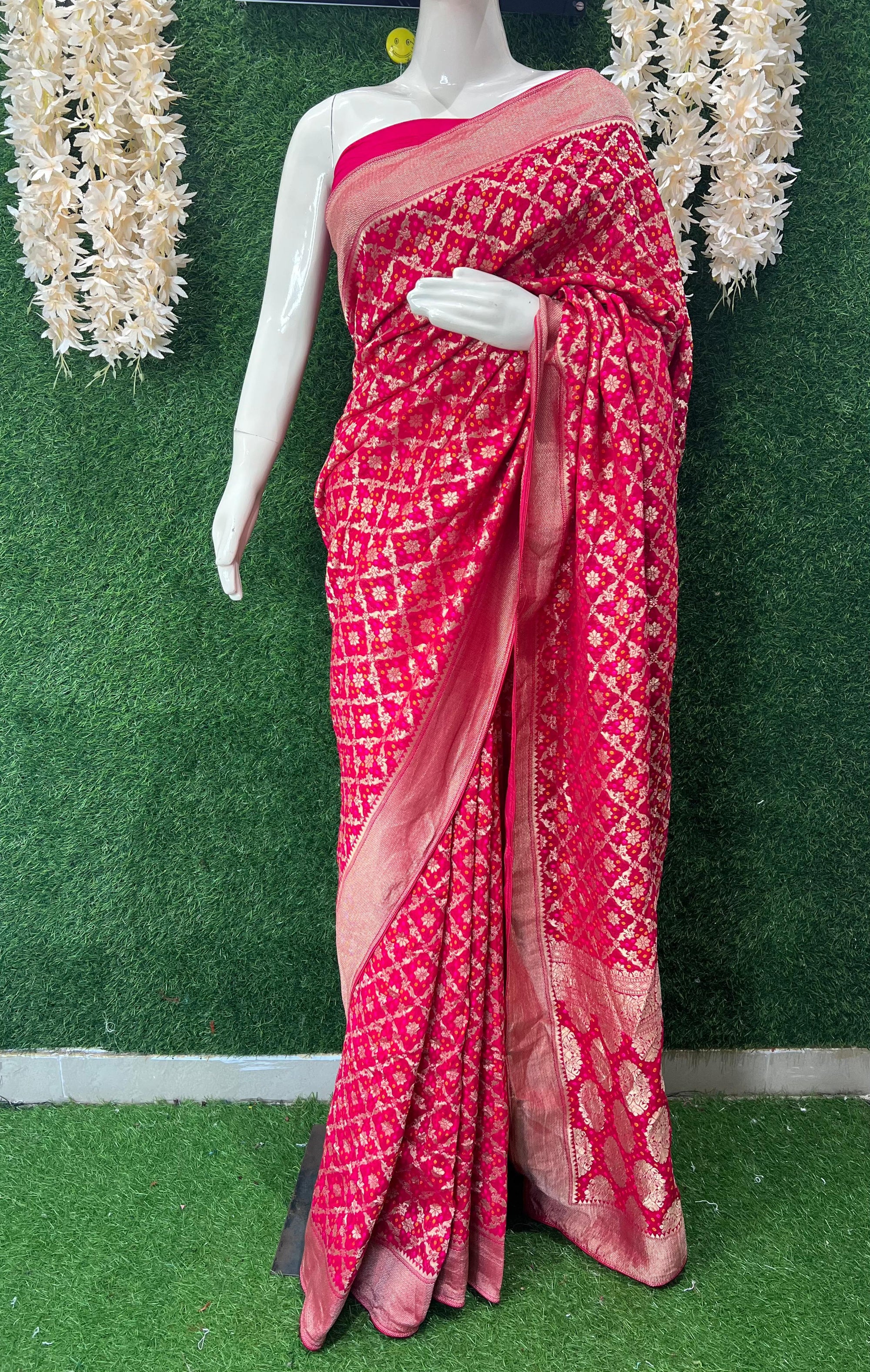 Khaddi Georgette Banarasi Saree with Rai Bandhej