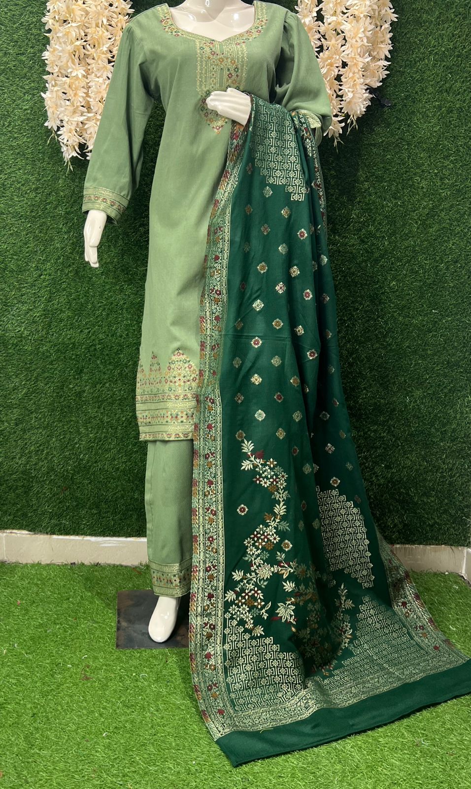 Pashmina Banarasi Weaving Suit Set