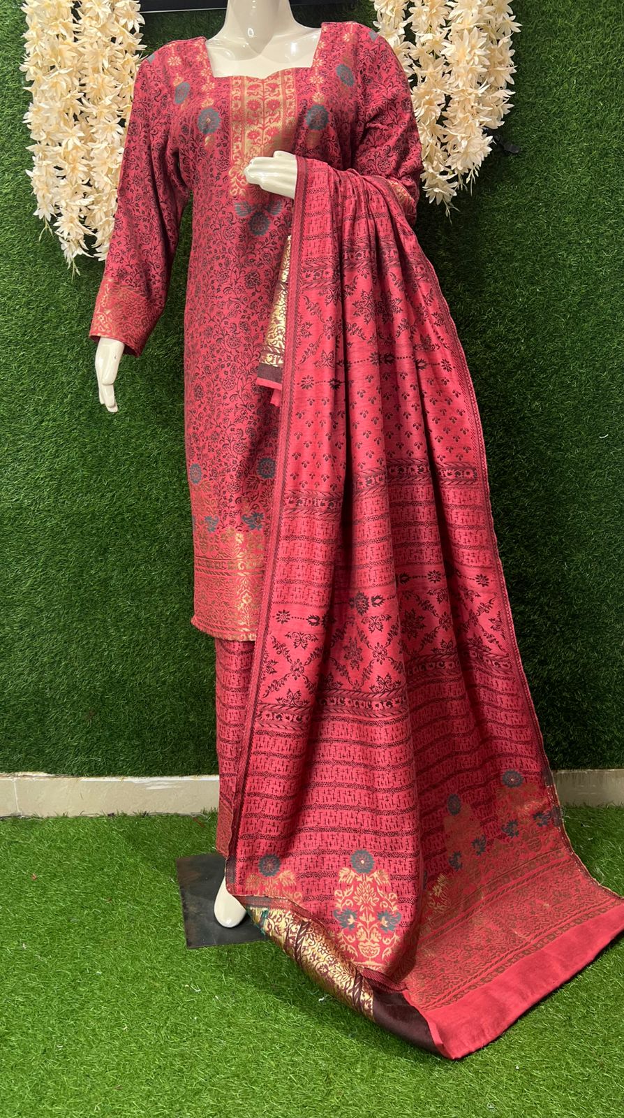 Pashmina Banarasi Weaving Suit Set
