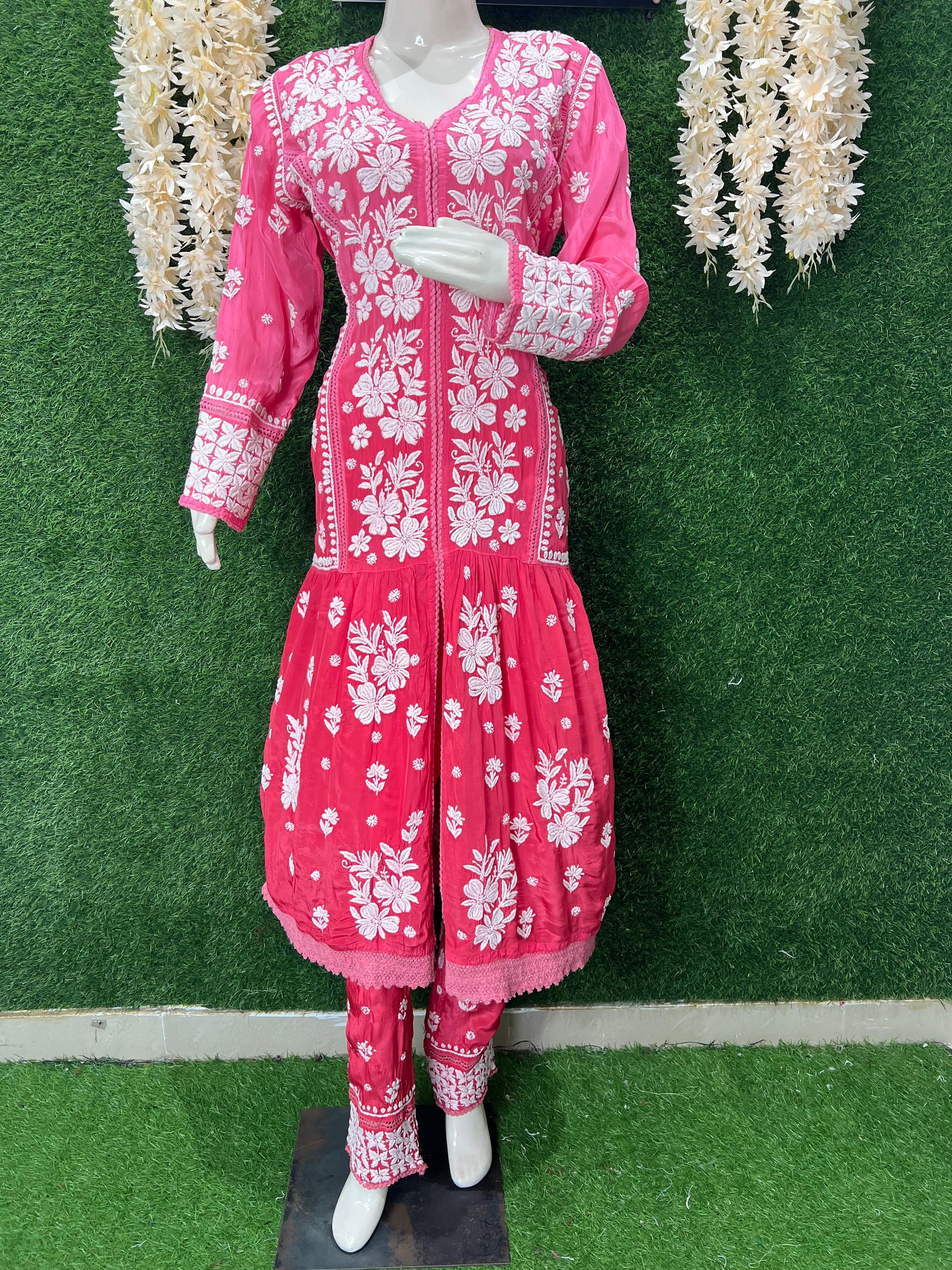 Crape Lucknowi Chikankari Co-Ord Set with Thread Work & Ombre Shade