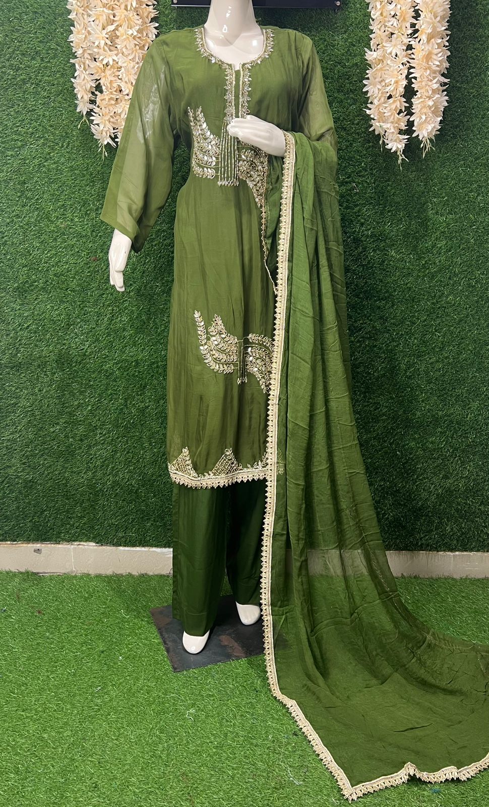 Pearl & Cutdana Real Mirror Embroidered Kurta Suit Set with Chiffon Dupatta
