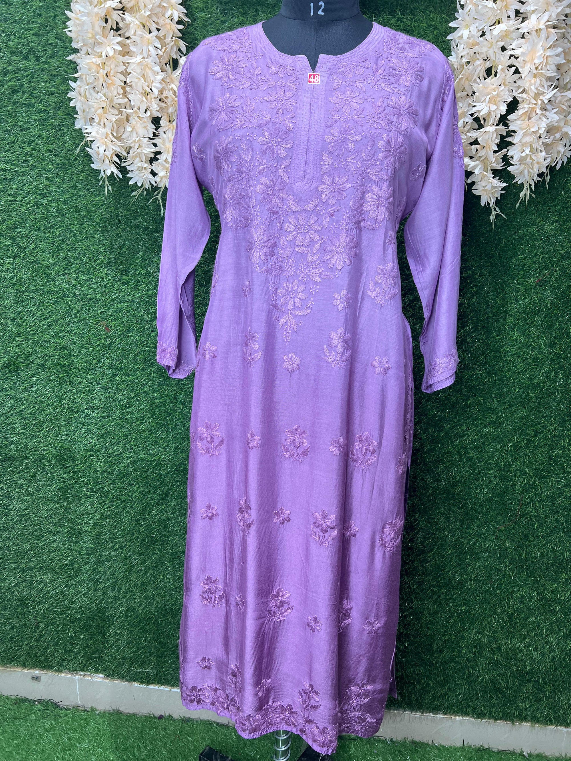 Lucknowi Chikankari Hand-Embroidery Muslin Kurti