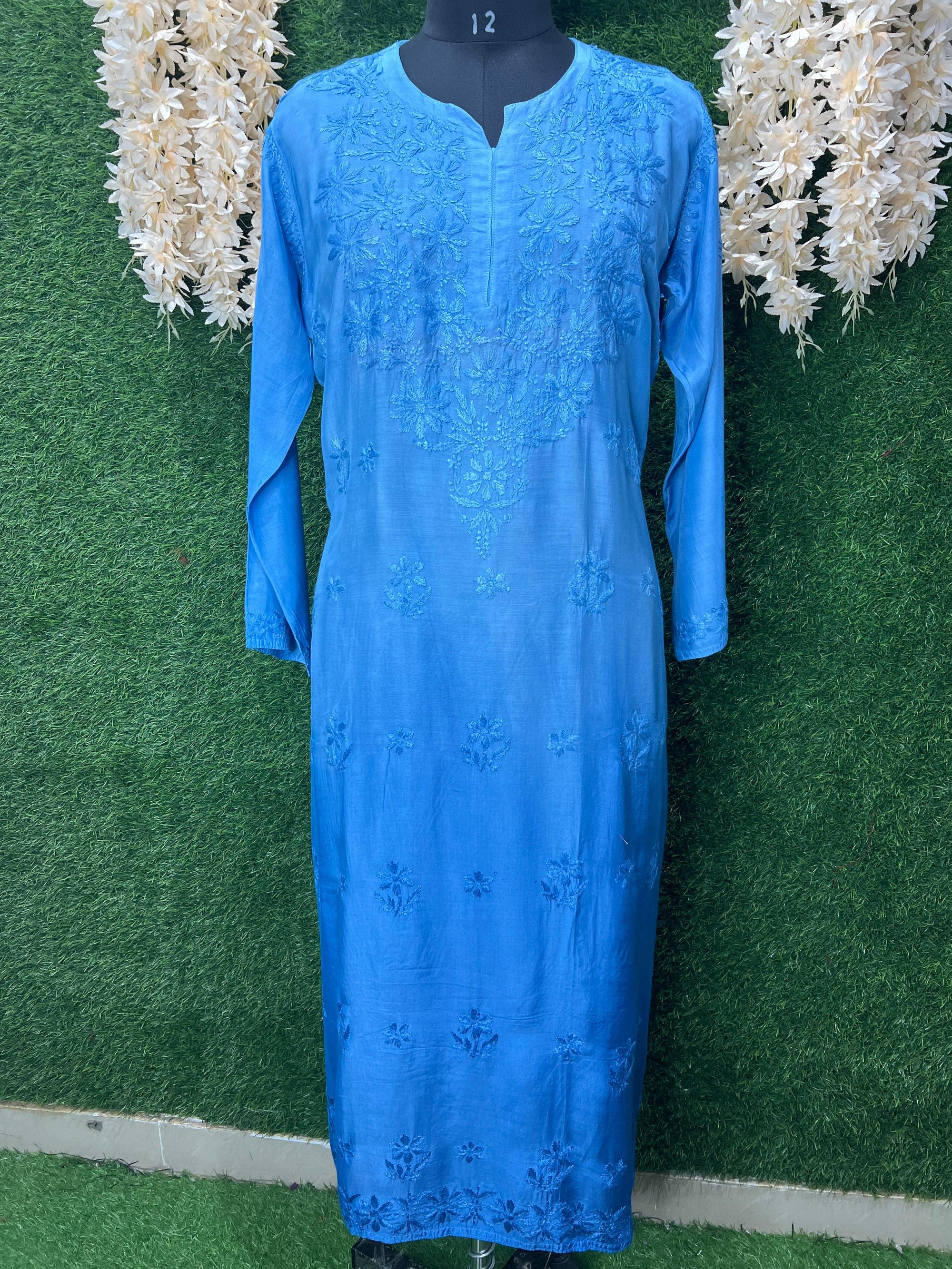 Lucknowi Chikankari Hand-Embroidery Muslin Kurti