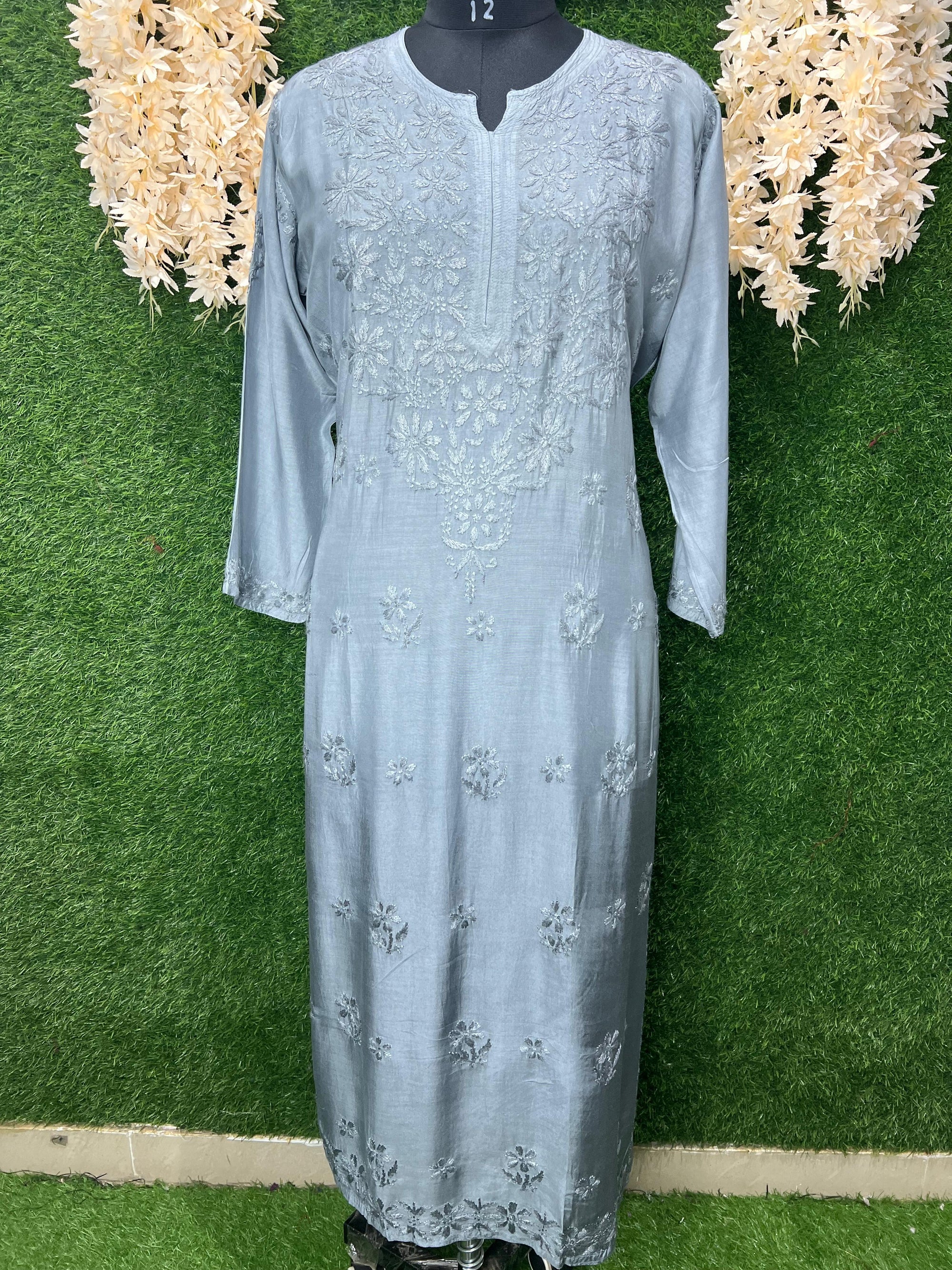 Lucknowi Chikankari Hand-Embroidery Muslin Kurti