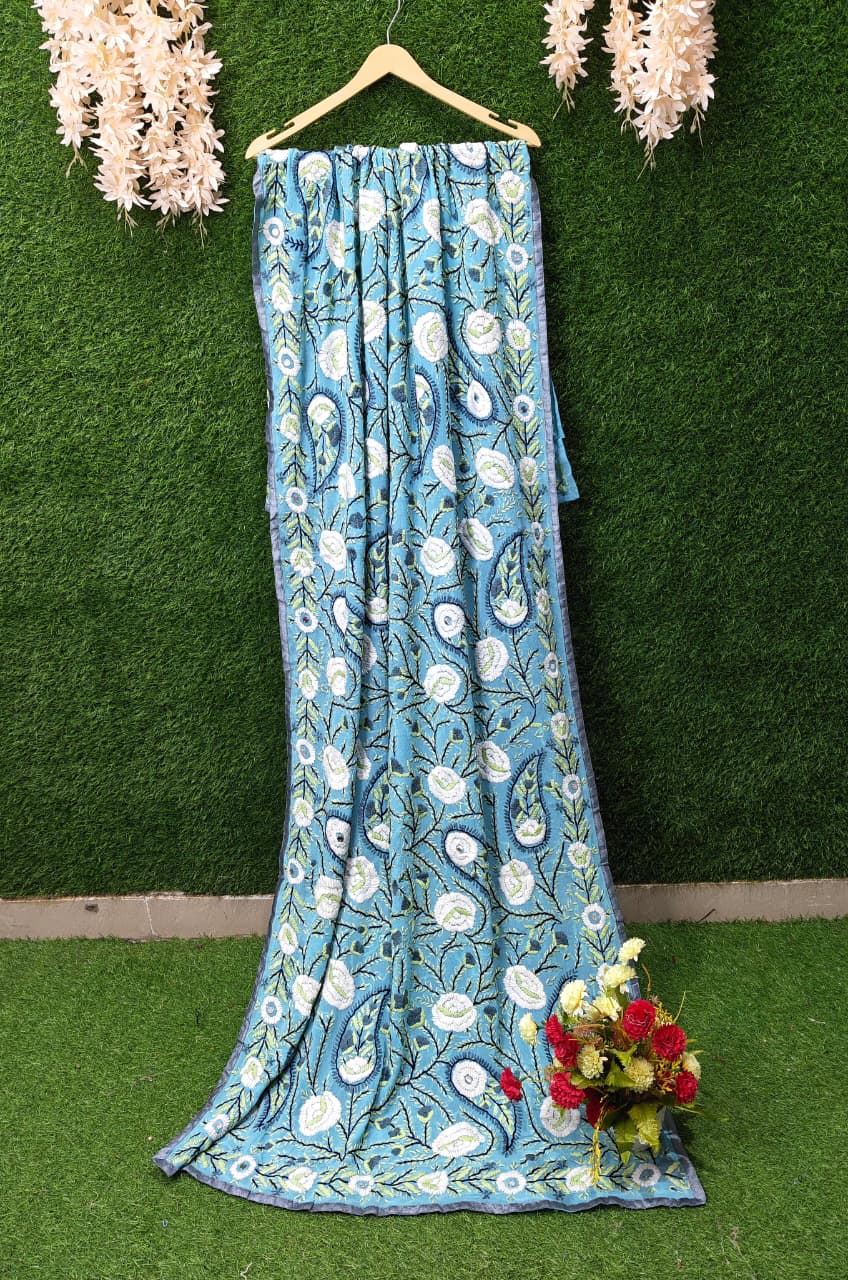 Hand-Embroidery Phulkari Dupatta with Vibrant Multicolour Work