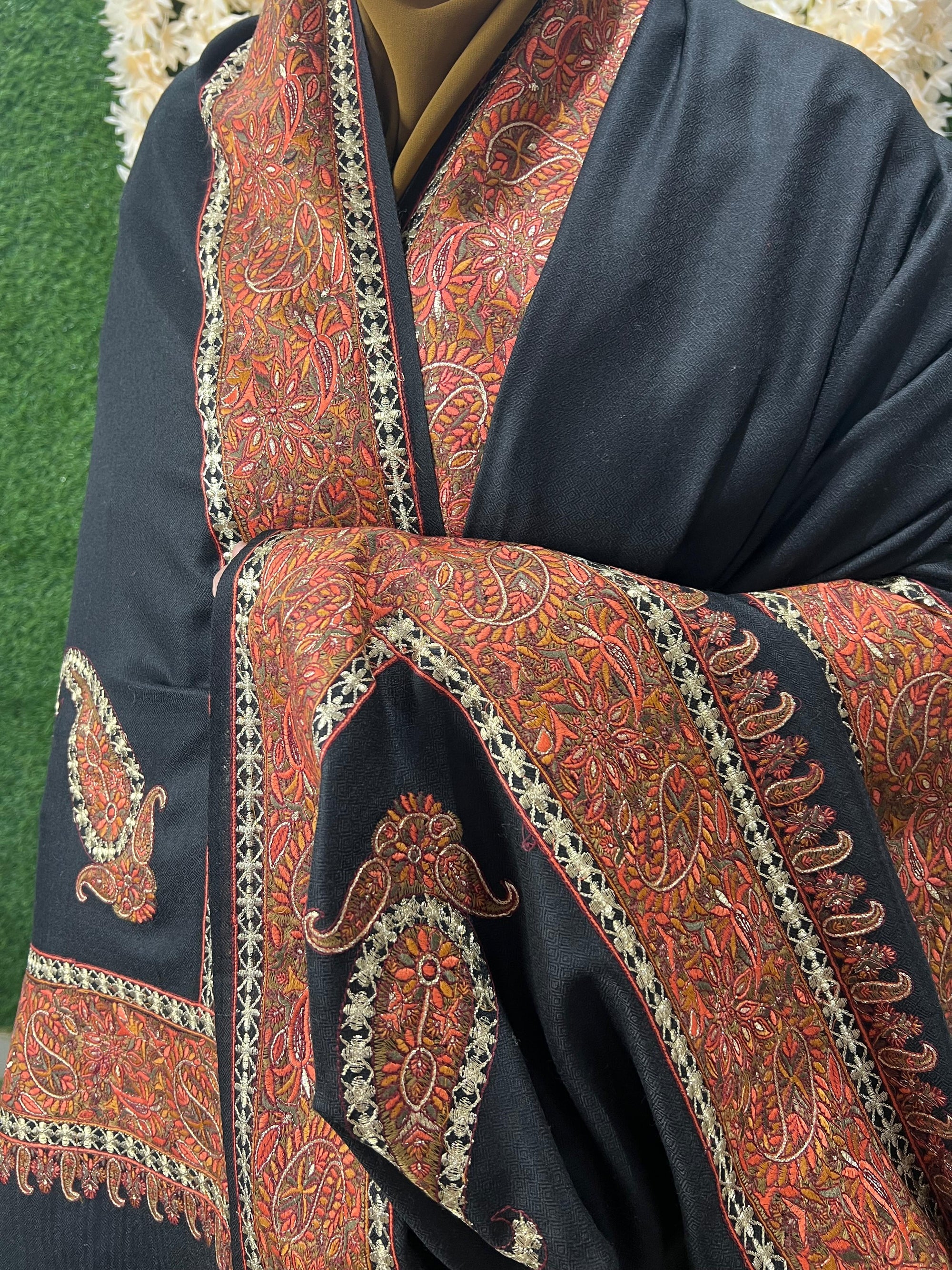 Kashmiri Pashmina Shawl Hand Embroidery