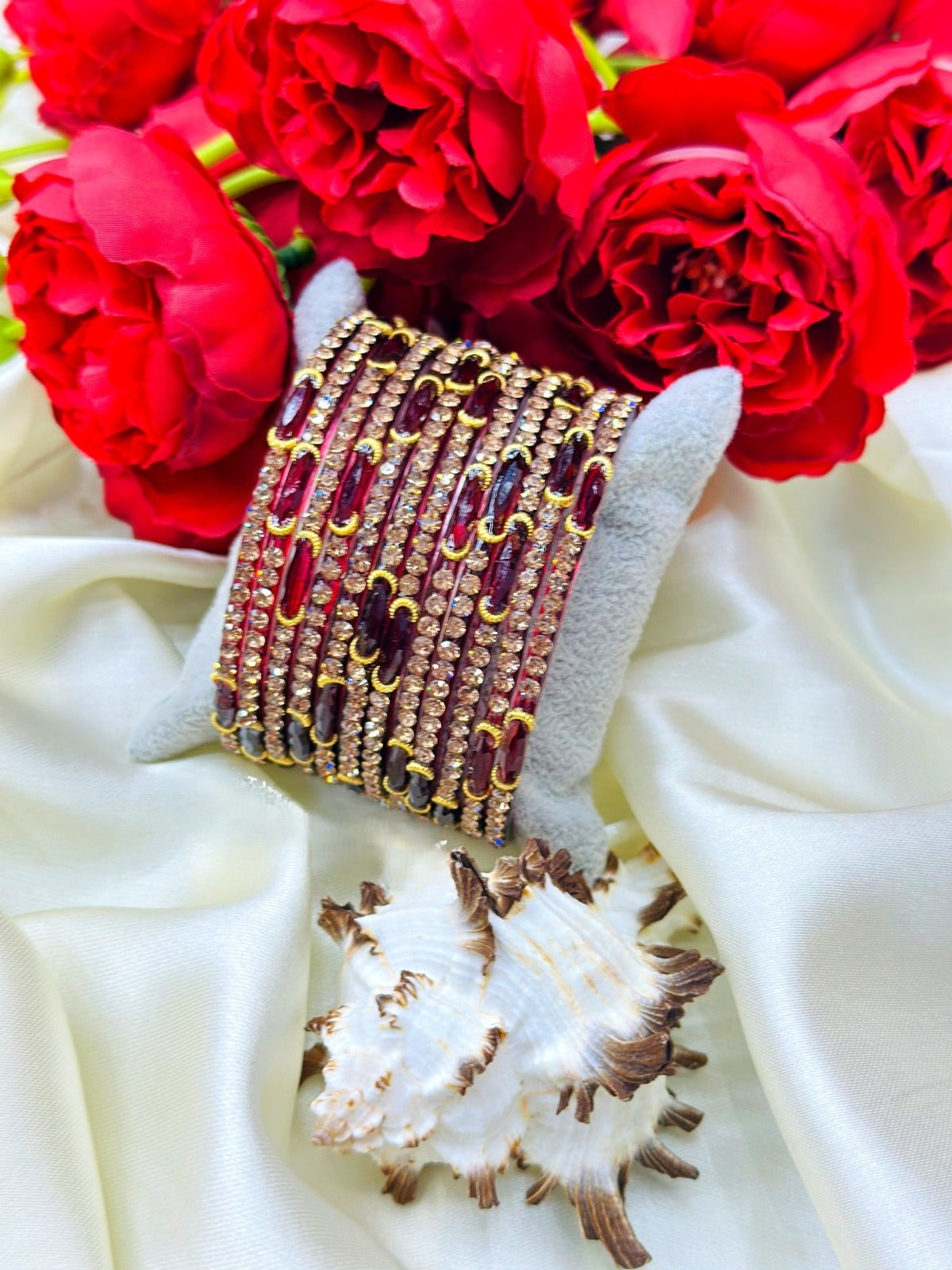 Moon Glass Bangles – Elegant Traditional Beauty ✨