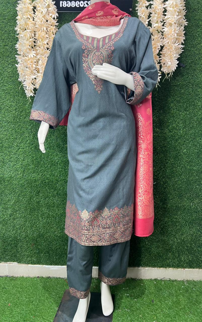 Pashmina Banarasi Weaving Suit Set with Fine Traditional Detailing