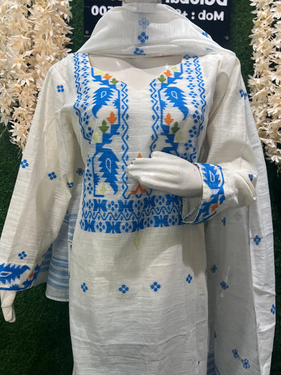 Handwoven Jamdani Kurta Set with Lace Detailing