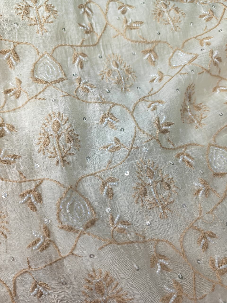 Mul Chanderi 2 Taar Lucknowi Chikankari full jaal Kurta with Dupatta Set
