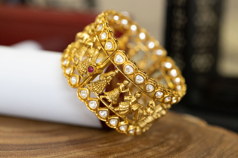 Gamini gold-plated ethnic baraat kada (bracelet) openable