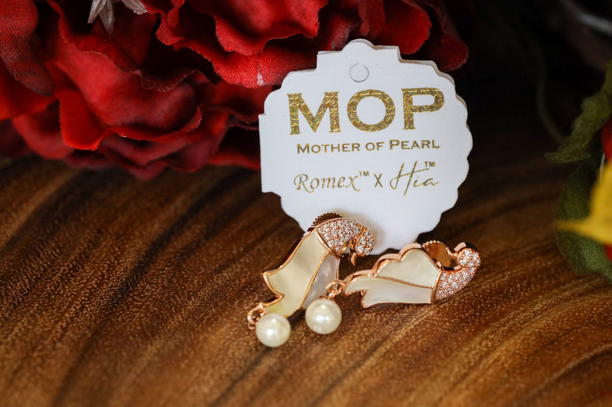 Diva swan mop earrings