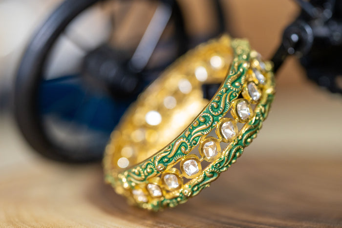 𝗧𝗵𝗲 𝗦𝘁𝗼𝗿𝗶𝗲𝘀 𝗕𝗲𝗵𝗶𝗻𝗱 𝘁𝗵𝗲 𝗦𝘁𝗼𝗻𝗲𝘀: 𝗠𝗲𝗮𝗻𝗶𝗻𝗴𝗳𝘂𝗹 𝗝𝗲𝘄𝗲𝗹𝗿𝘆 𝗣𝗶𝗲𝗰𝗲𝘀  𝗯𝘆       𝐃𝐆𝐥𝐨𝐛𝐚𝐥 𝐅𝐚𝐬𝐡𝐢𝐨𝐧𝐬