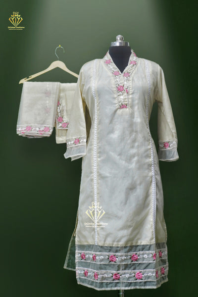 Cotton Silk Kurta pants & Dupatta set with resham embroidered organza patch and lace work