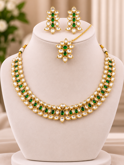 Kundan Necklace Set with Matching Earrings & Maang Tikka