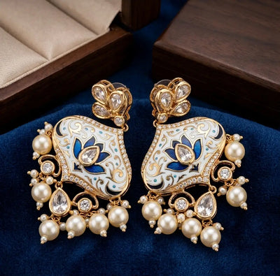Opulent Dangles Polki Necklace with Earrings