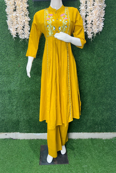 Cotton Kurta Pant Set With Floral Thread Work