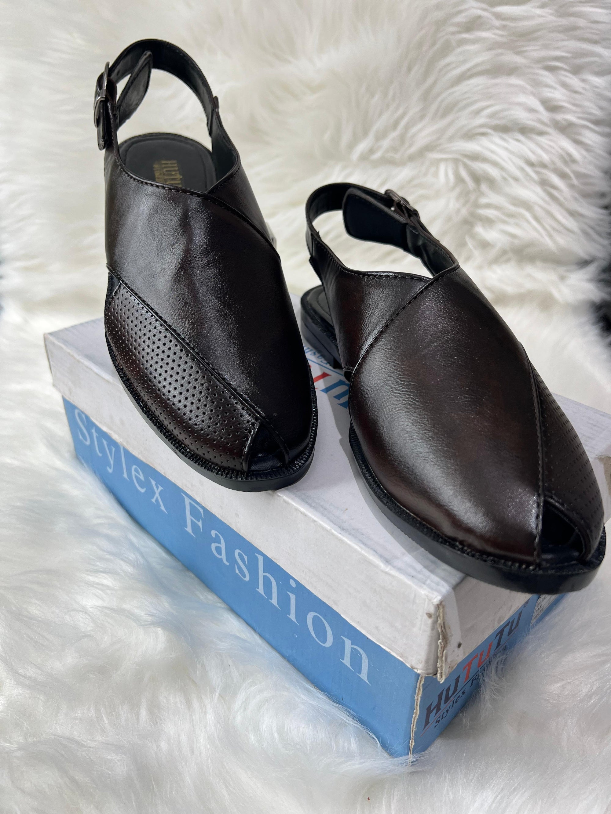 From Eid gatherings to Diwali nights, complete your traditional outfit with sandals that speak your culture.