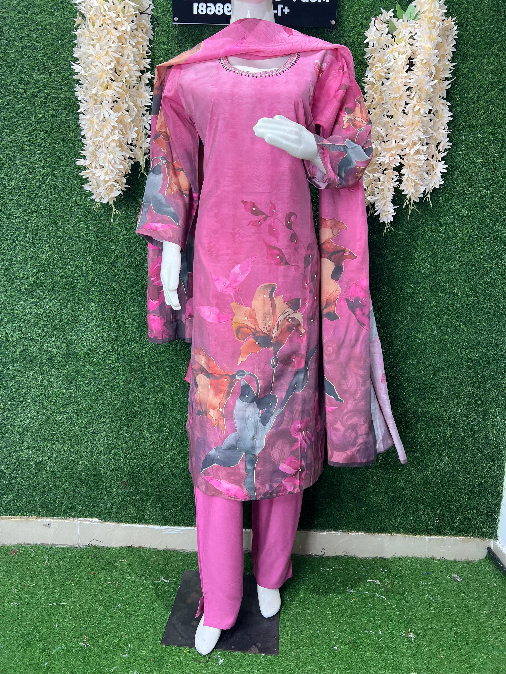 Graceful Viscose Muslin Silk Suit Set with Floral Print – Elegant & Lightweight Style