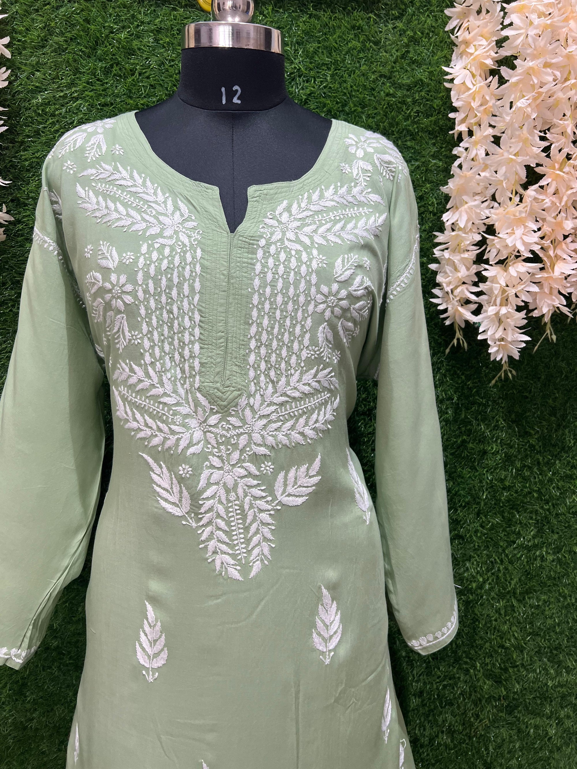 Lucknowi Chikankari Kurti – Hand Embroidered