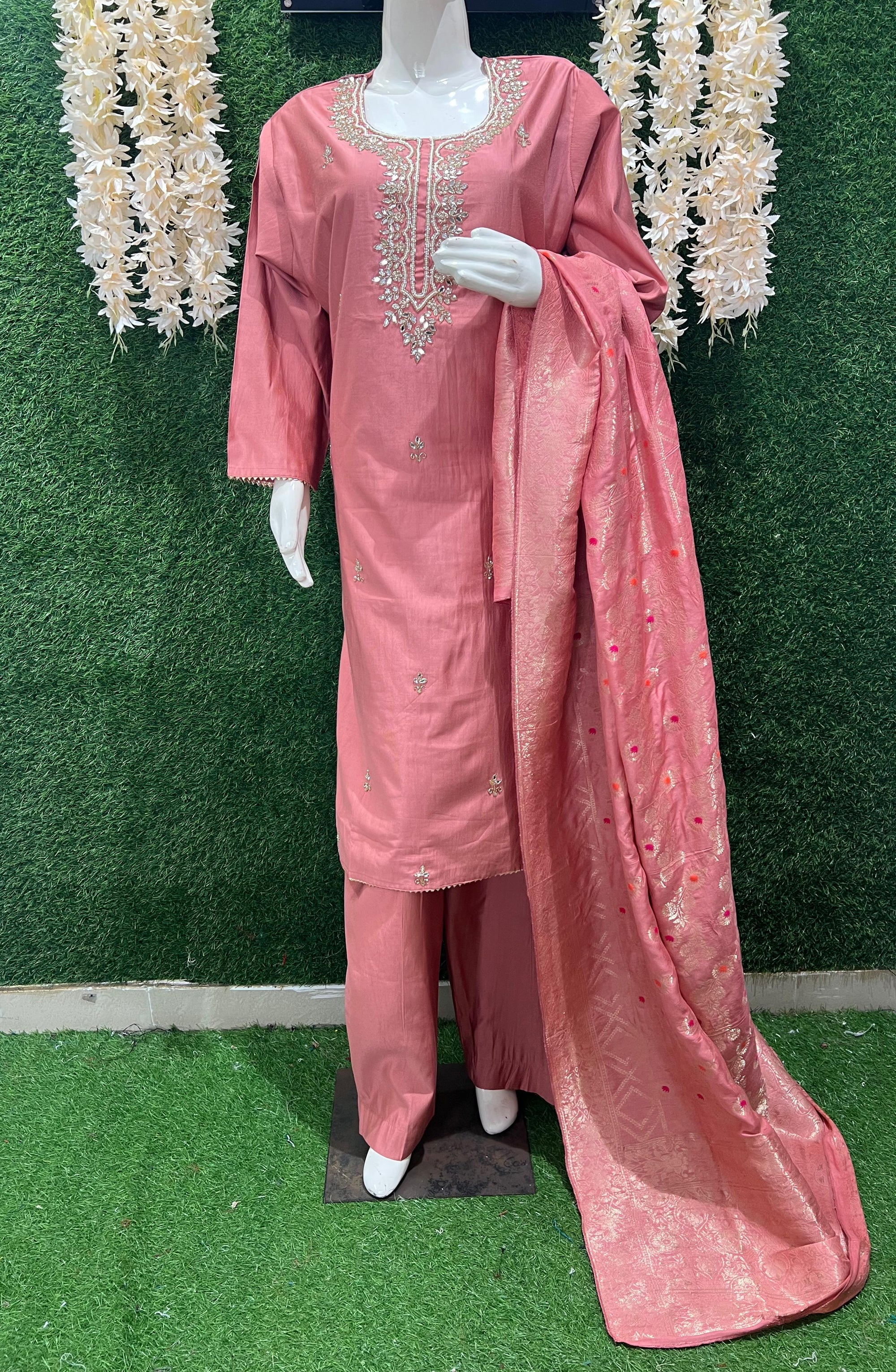 Elegant Embroidered Kurta with Pant & Dupatta Set – Festive & Casual Wear