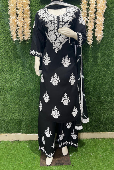 Elegant Embroidered Kurta Pant Set