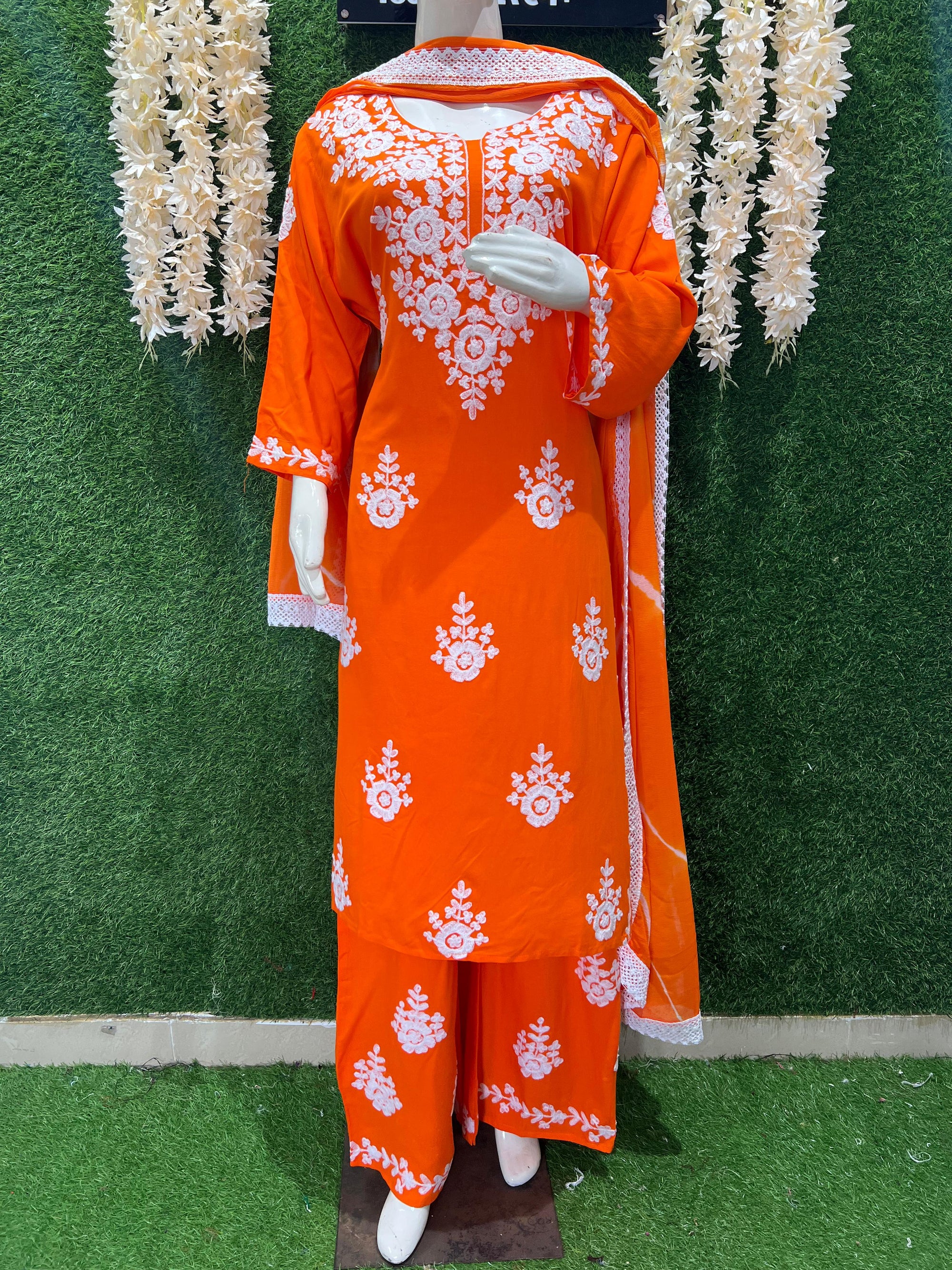 Elegant Embroidered Kurta Pant Set