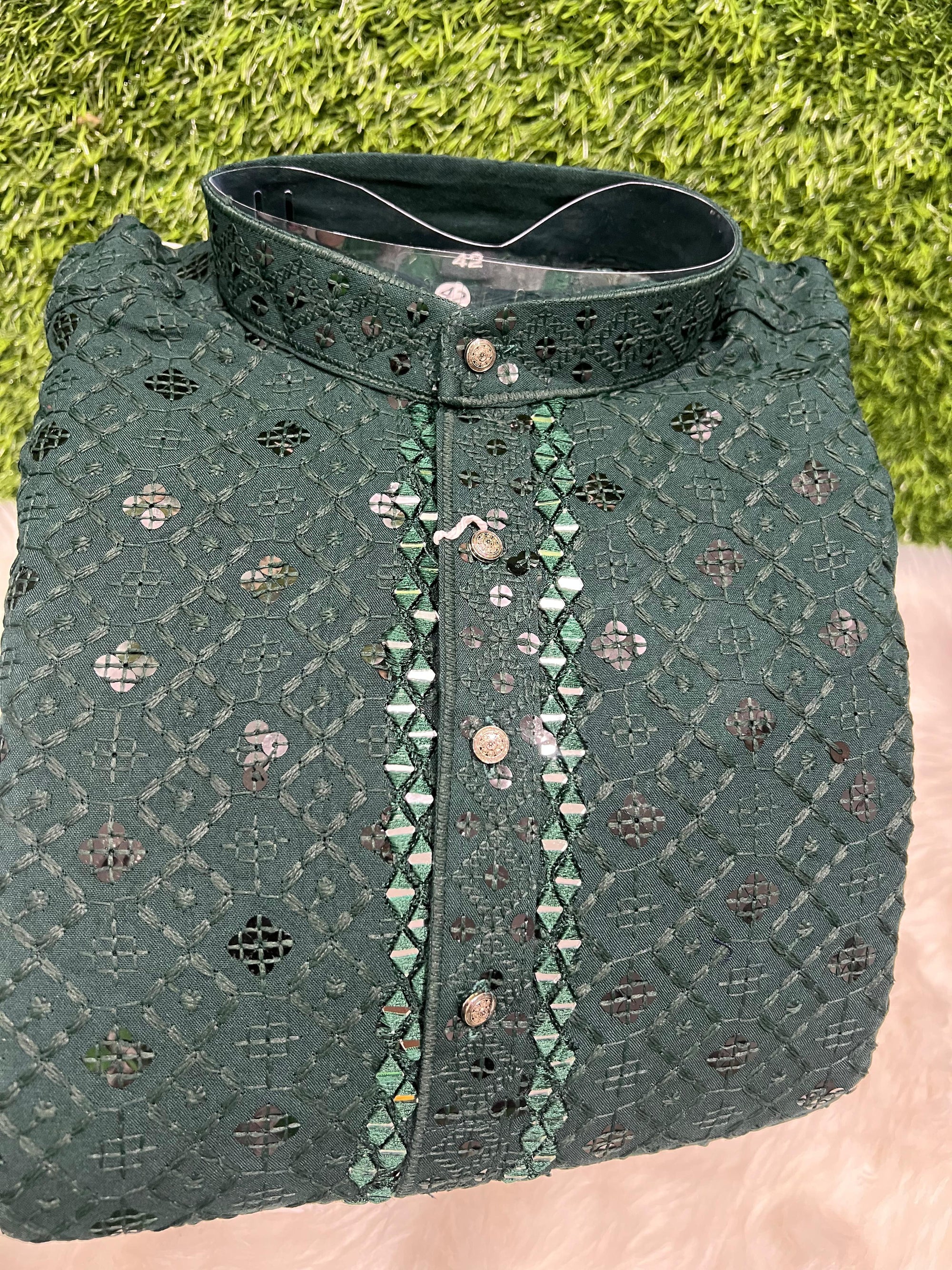 Chikankari Kurta Set with Mirror & Sequin Embellishments