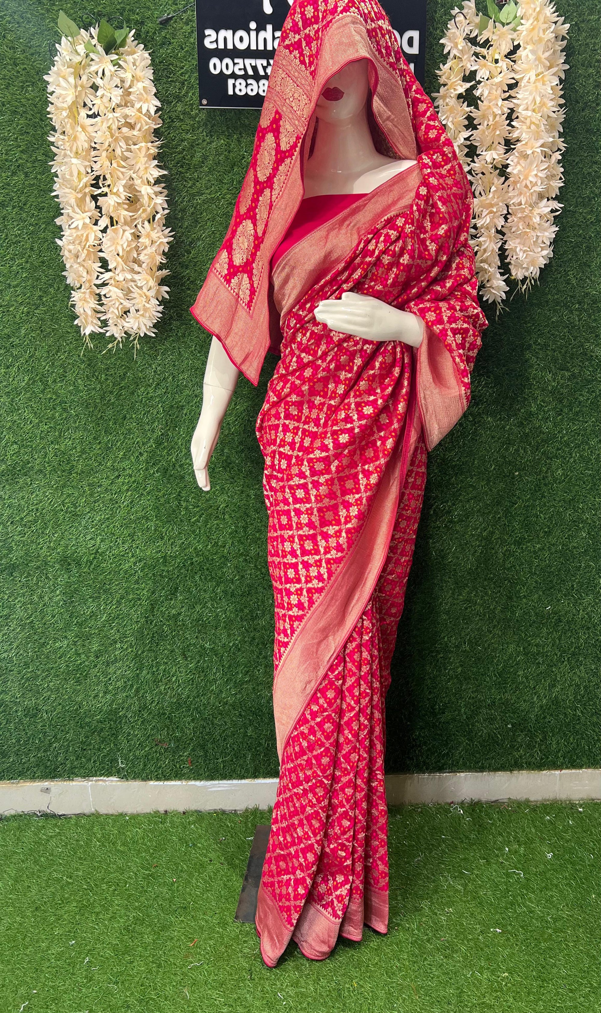 Khaddi Georgette Banarasi Saree with Rai Bandhej