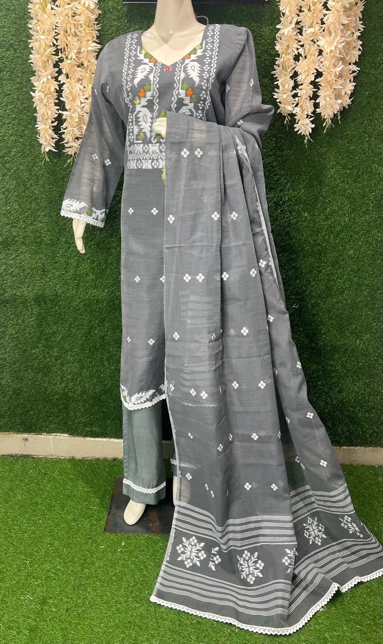 Handwoven Jamdani Kurta Set with Lace Detailing