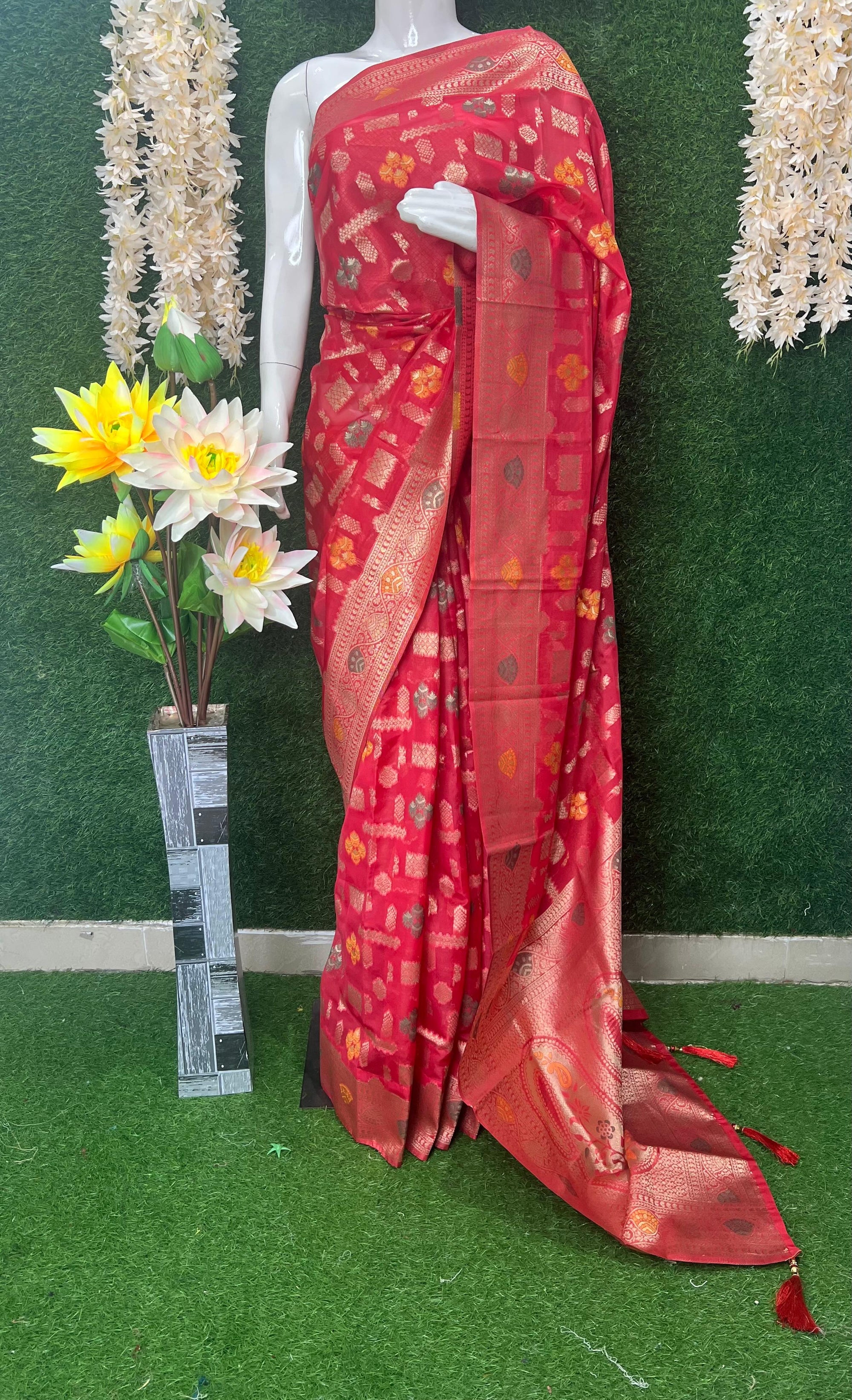 Banarasi Zari Woven Saree with Traditional Motifs