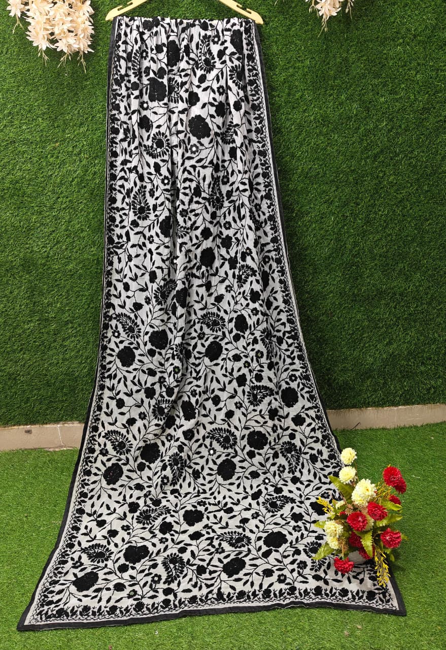 Hand-Embroidery Phulkari Dupatta with Vibrant Multicolour Work