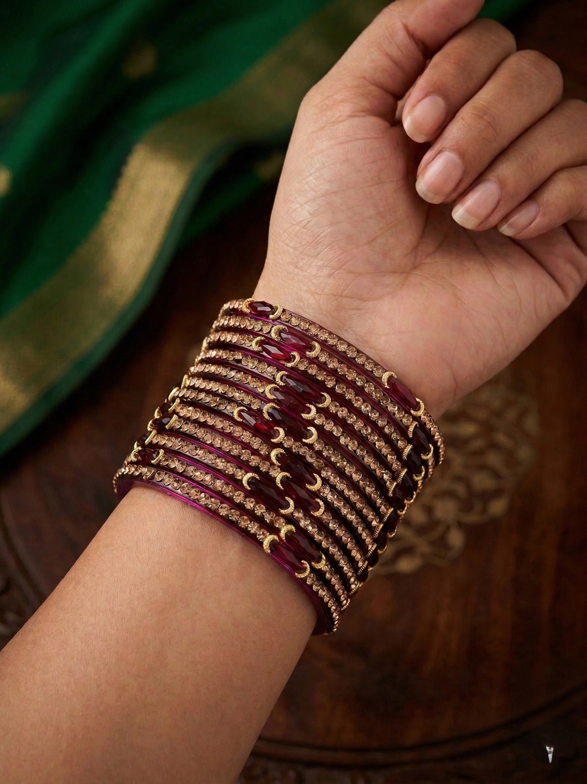 Moon Glass Bangles – Elegant Traditional Beauty ✨
