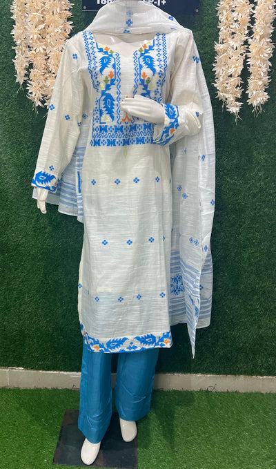 Handwoven Jamdani Kurta Set with Lace Detailing