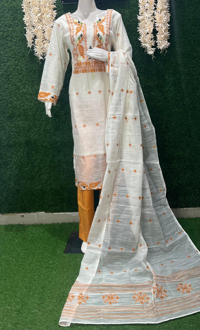 Handwoven Jamdani Kurta Set with Lace Detailing