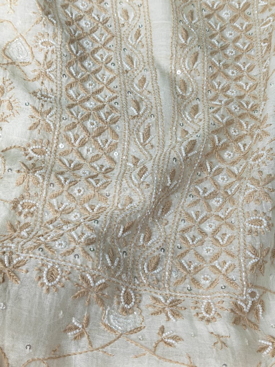 Mul Chanderi 2 Taar Lucknowi Chikankari full jaal Kurta with Dupatta Set