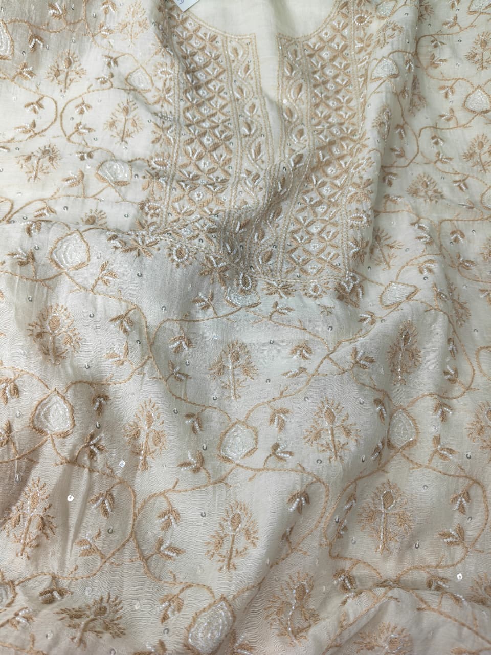 Mul Chanderi 2 Taar Lucknowi Chikankari full jaal Kurta with Dupatta Set