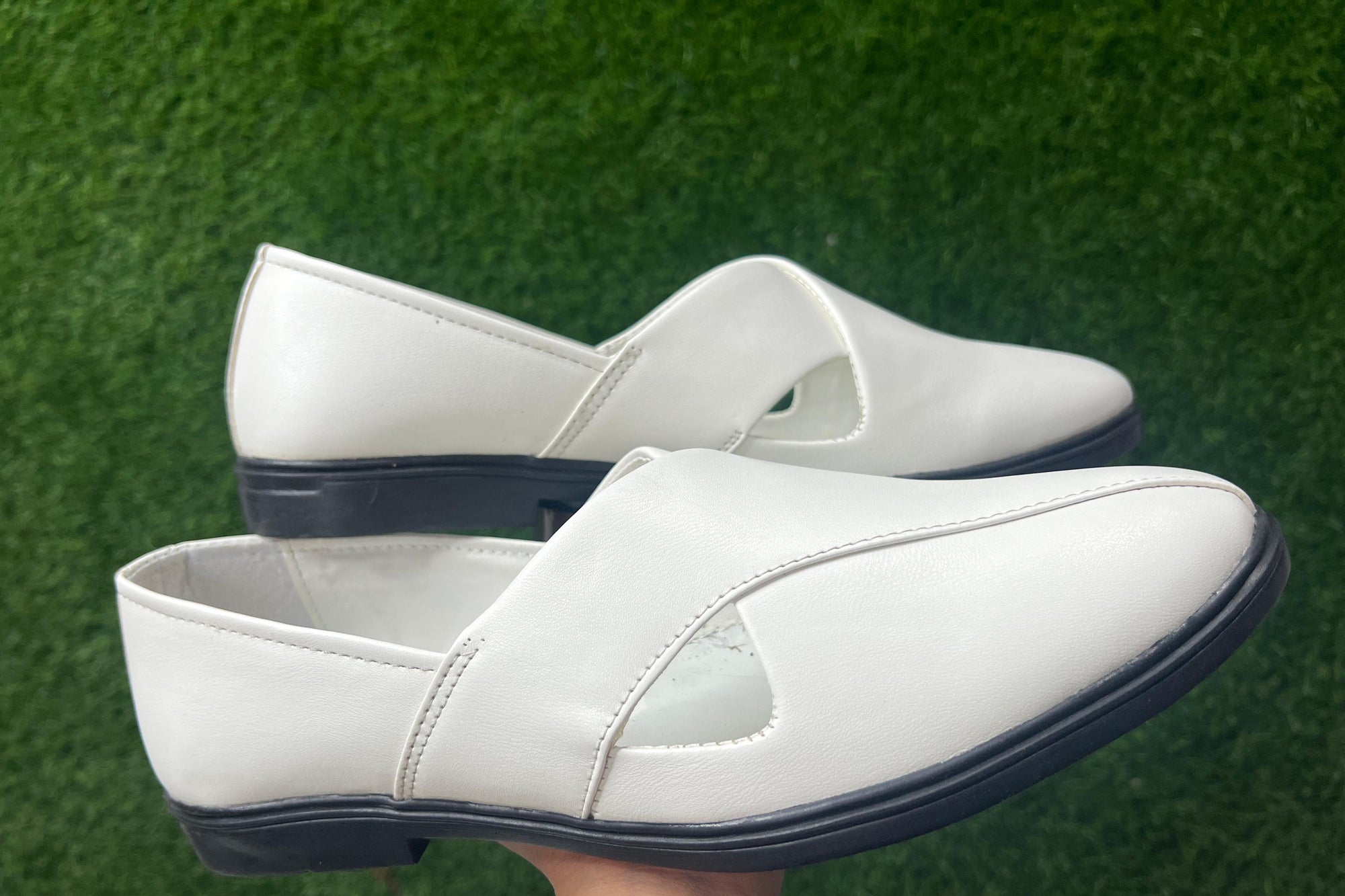 Step into heritage style with our handcrafted Peshawari Sandals – designed for modern men who appreciate classic tradition. Perfect for festive occasions, weddings, or daily wear.