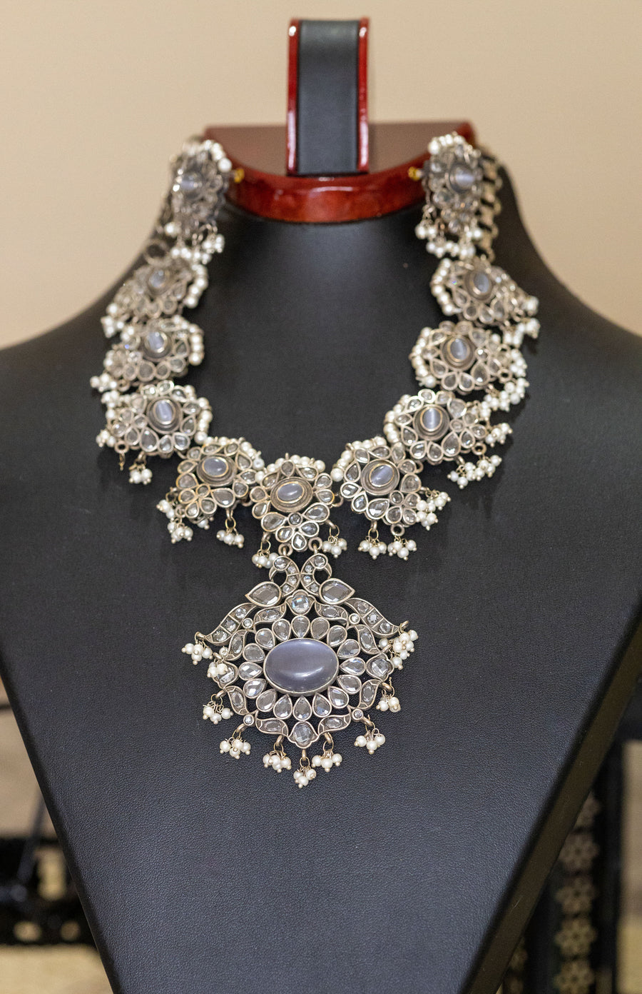 Kiara silver necklace set