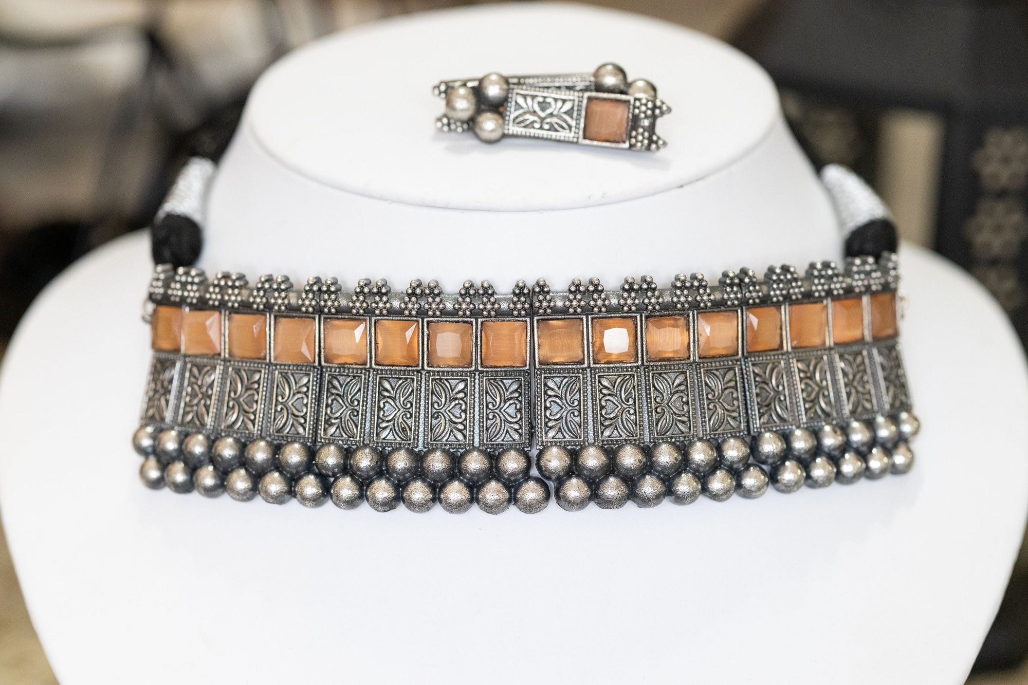 Shehnaz silver choker necklace set