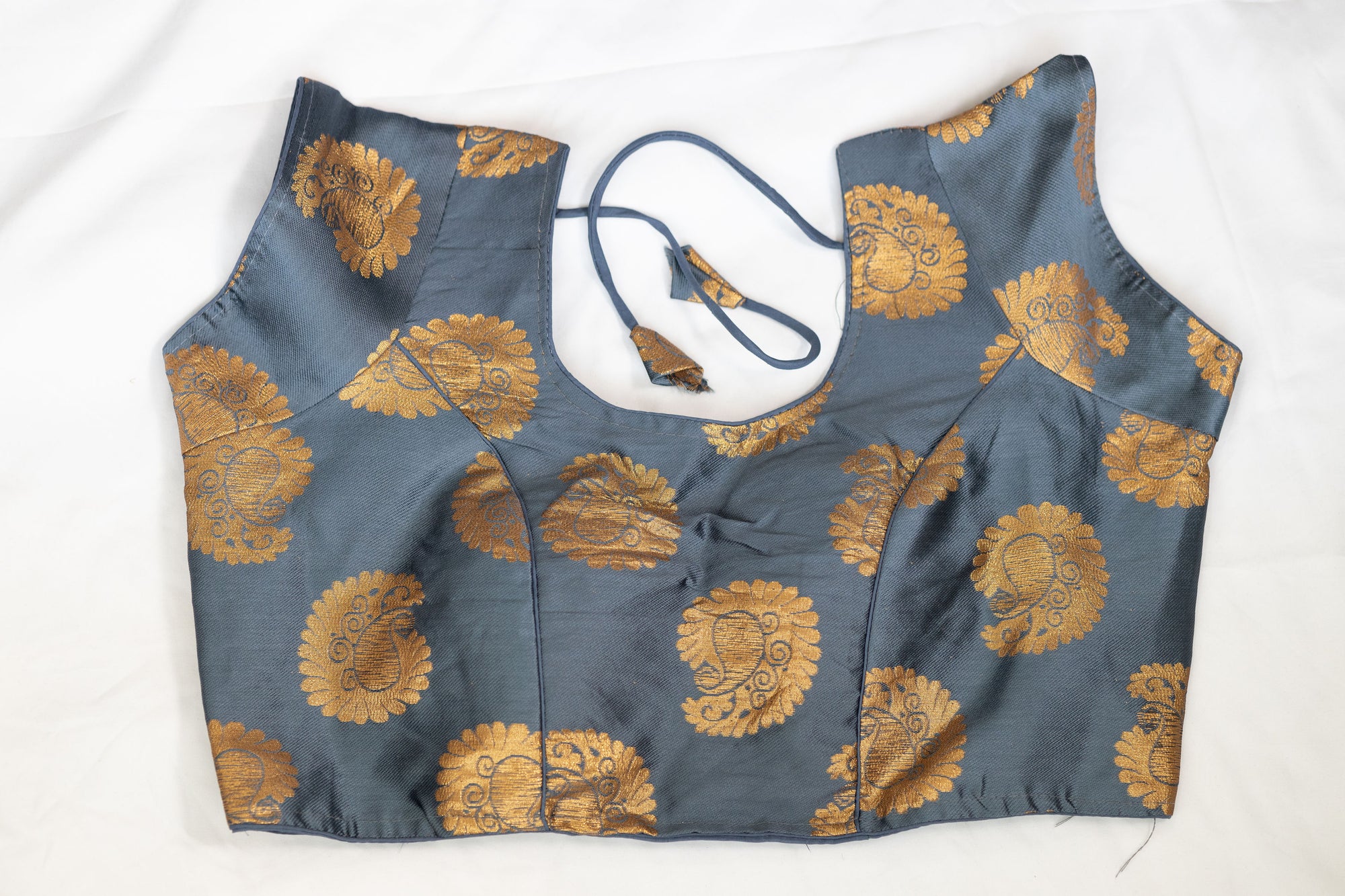 Sulekha short-sleeved silk blouse